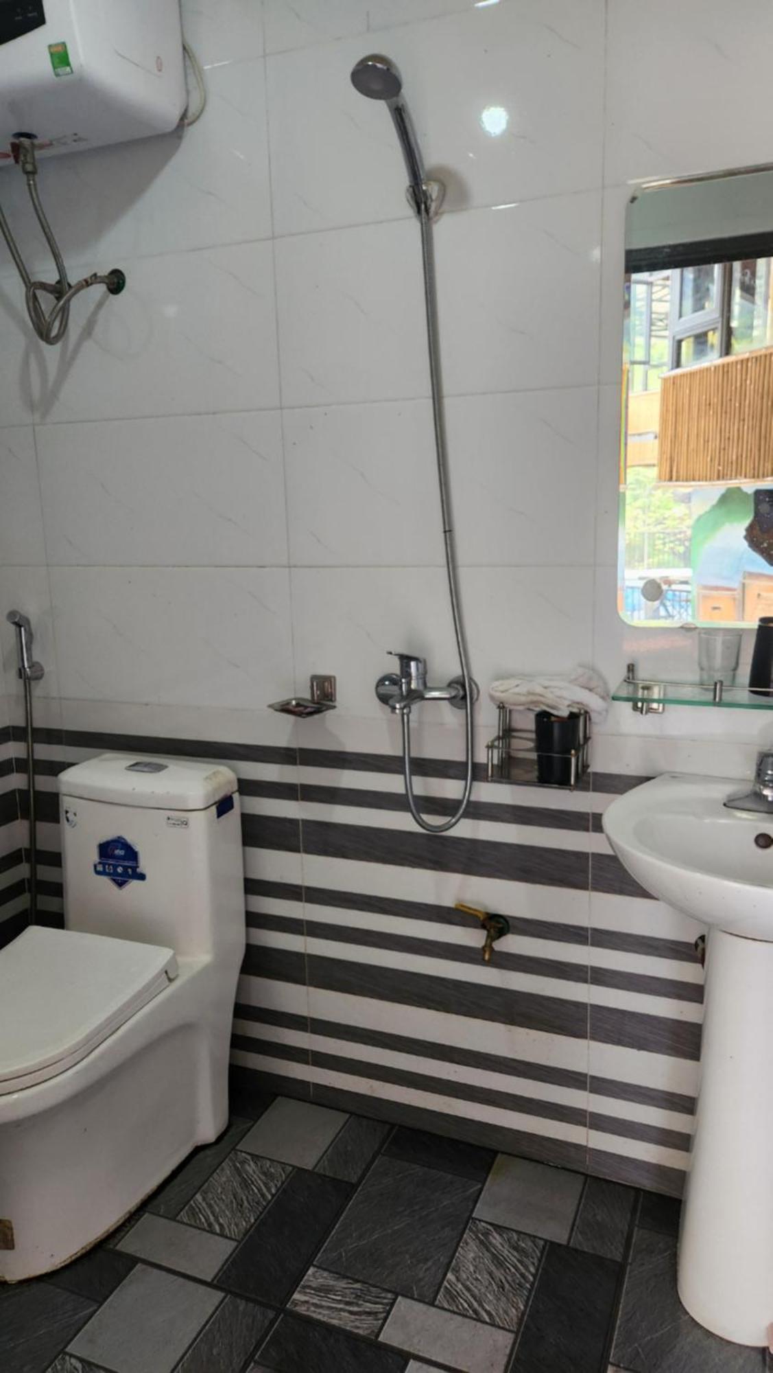 Dong Que Homestay-Tours-Motorbike, Car Rental, Hiking Ha Giang Exterior photo